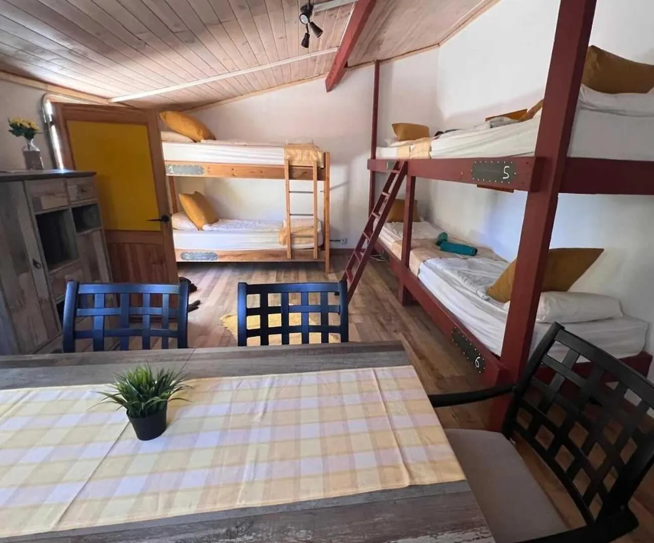 טחדה Mountain Hostel&House Finca La Isa By Rose 0*,  ספרד